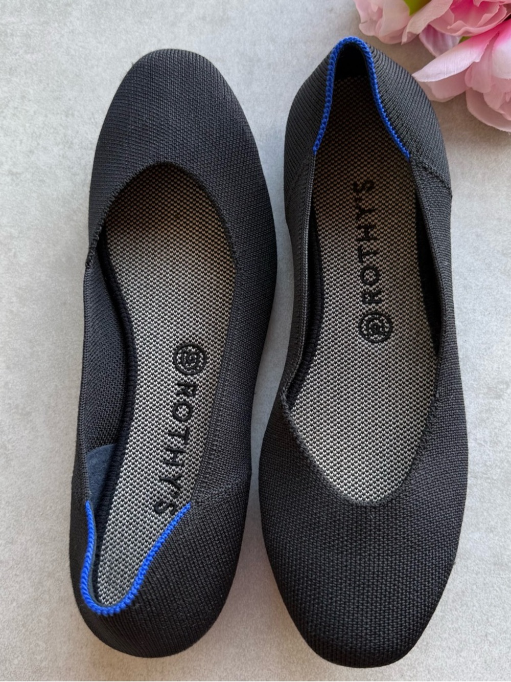 Rothy's Black Ballet Flats with Blue Trim SZ 10 W stretch round front